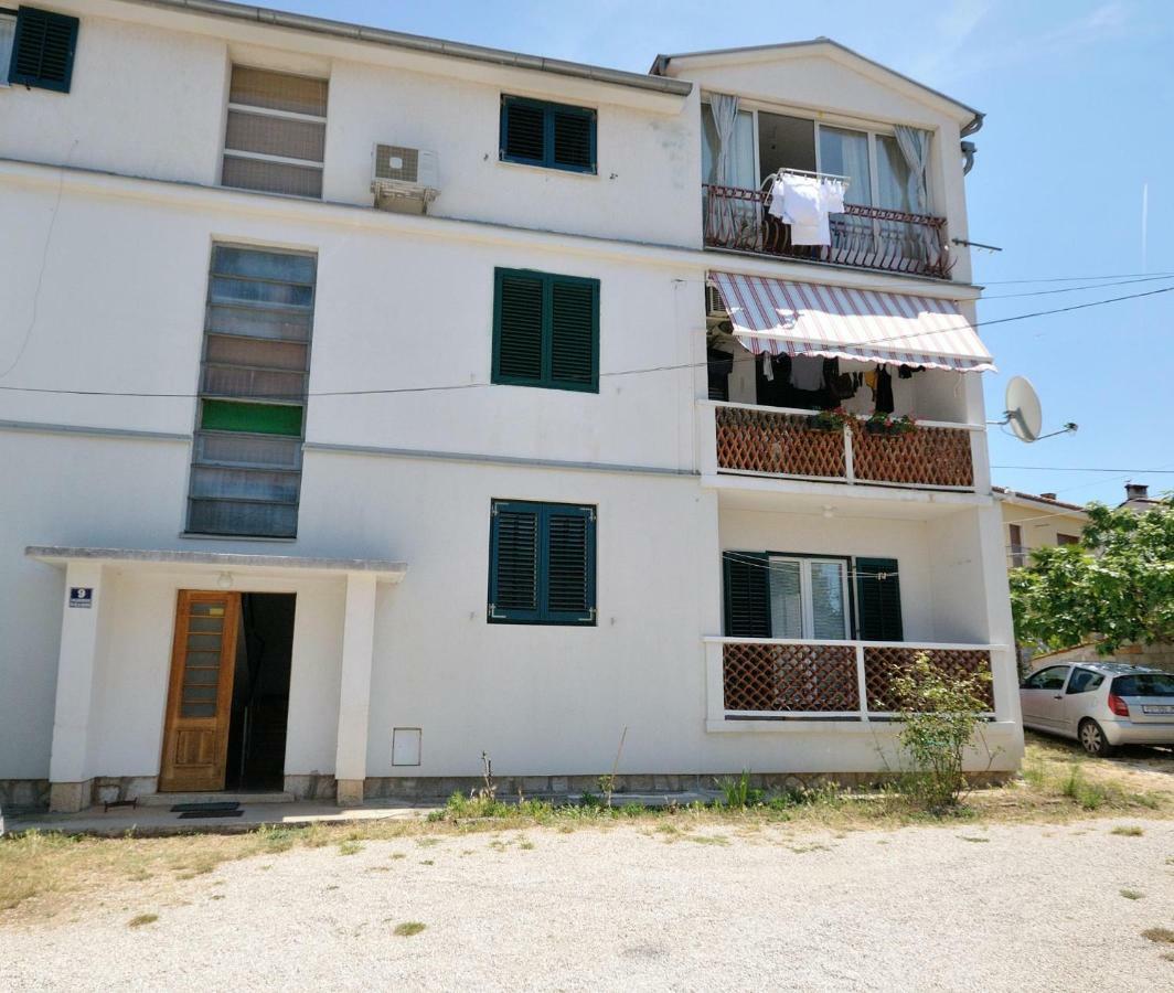 Paris Apartman *